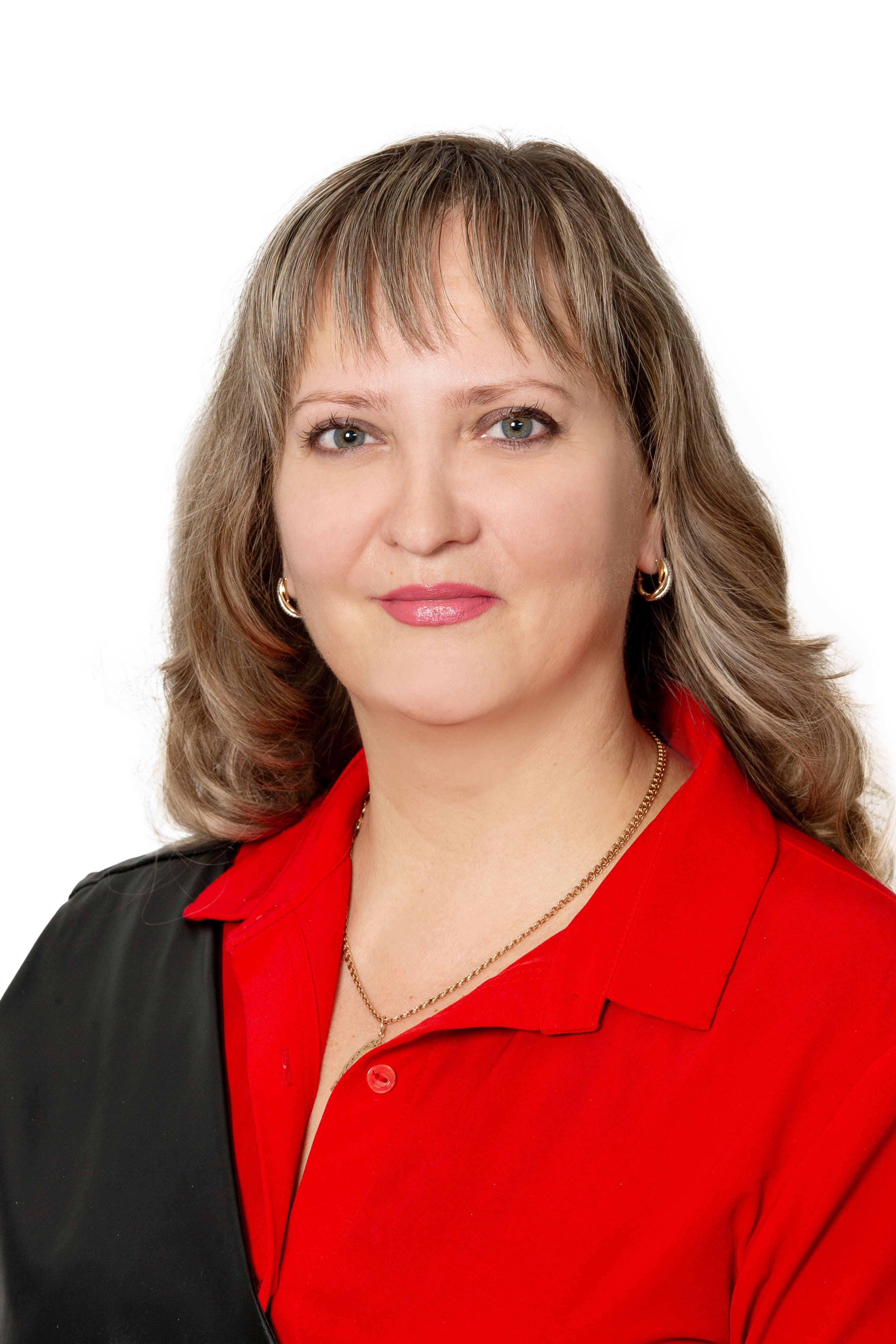 Учватова Юлия Сергеевна.